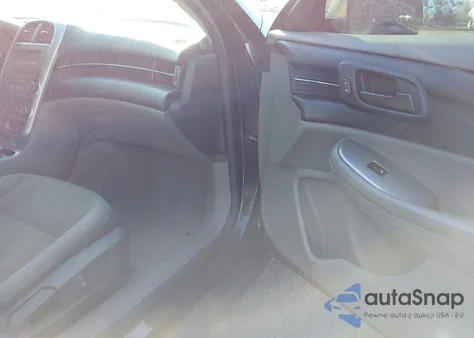 2014 Chevrolet Malibu 1Ls from USA, damaged, VIN 1G11B5SL1EF109325